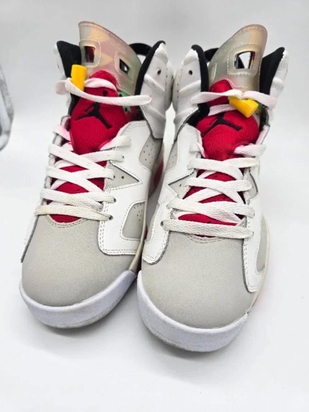 Air Jordan 6 Hare Size 9.5 White Red Sneakers